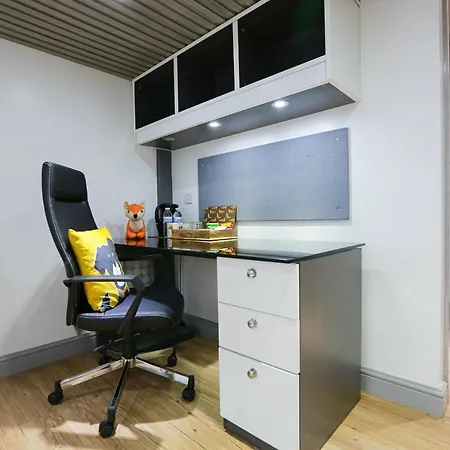 B104 Cosy Chic Loft Apartment Coventry Exterior photo